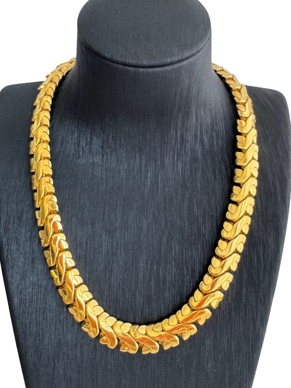 Vintage Napier Gold Tone Leaf Link Statement Necklace Heavy Designer Jewelry 16"